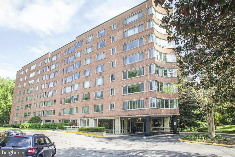 4200 CATHEDRAL AVE NW #1004, Washington, DC 20016