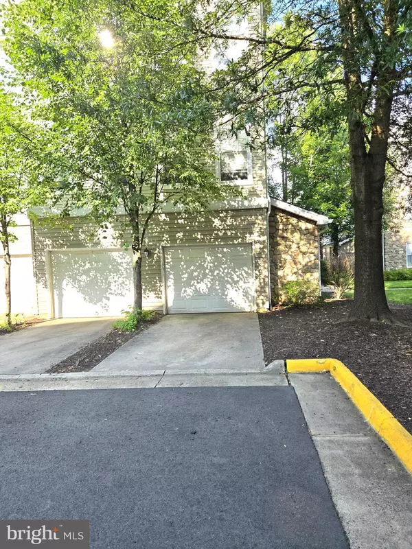 Centreville, VA 20120,13369-T CONNOR DR #T