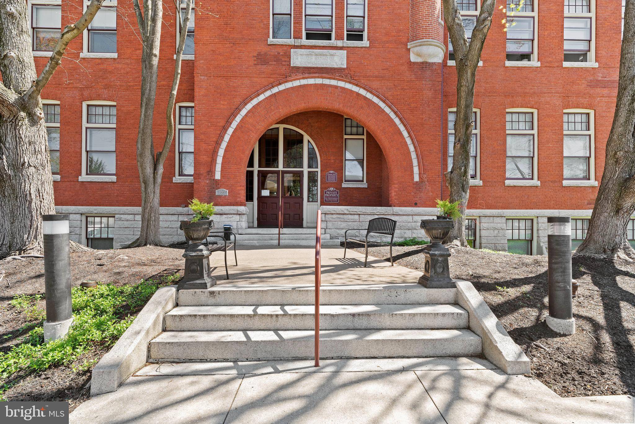 133 W LOCUST ST #218, Mechanicsburg, PA 17055