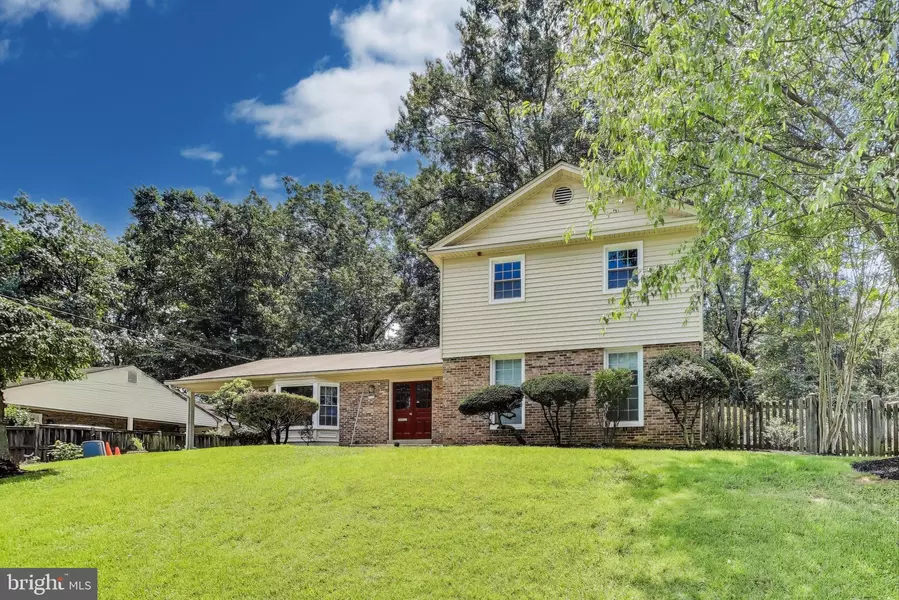 8215 BRIAR CREEK DR, Annandale, VA 22003