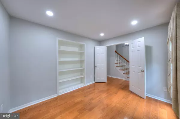 Reston, VA 20194,1566 OLD EATON LN