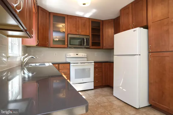 Alexandria, VA 22304,3816 USHER CT