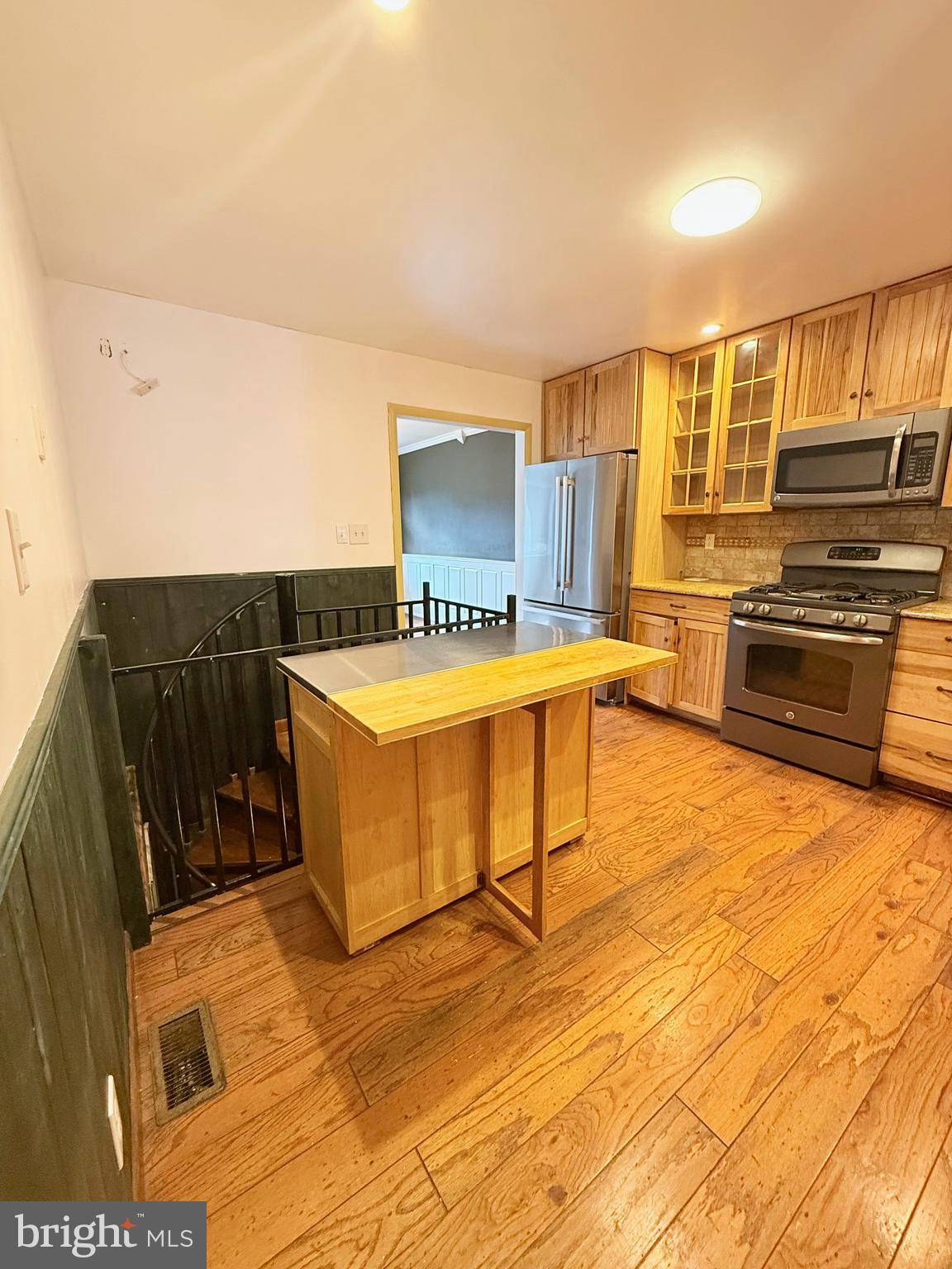 Wilmington, DE 19803,215 ALDERS DR