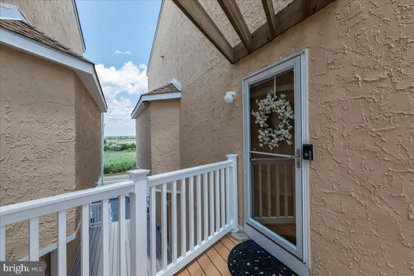 Barnegat, NJ 08005,401 BAY SHORE DR #8B