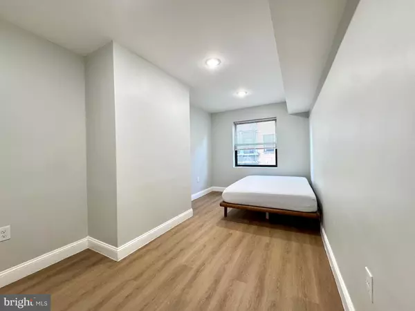 Philadelphia, PA 19107,1024 RACE ST #3A