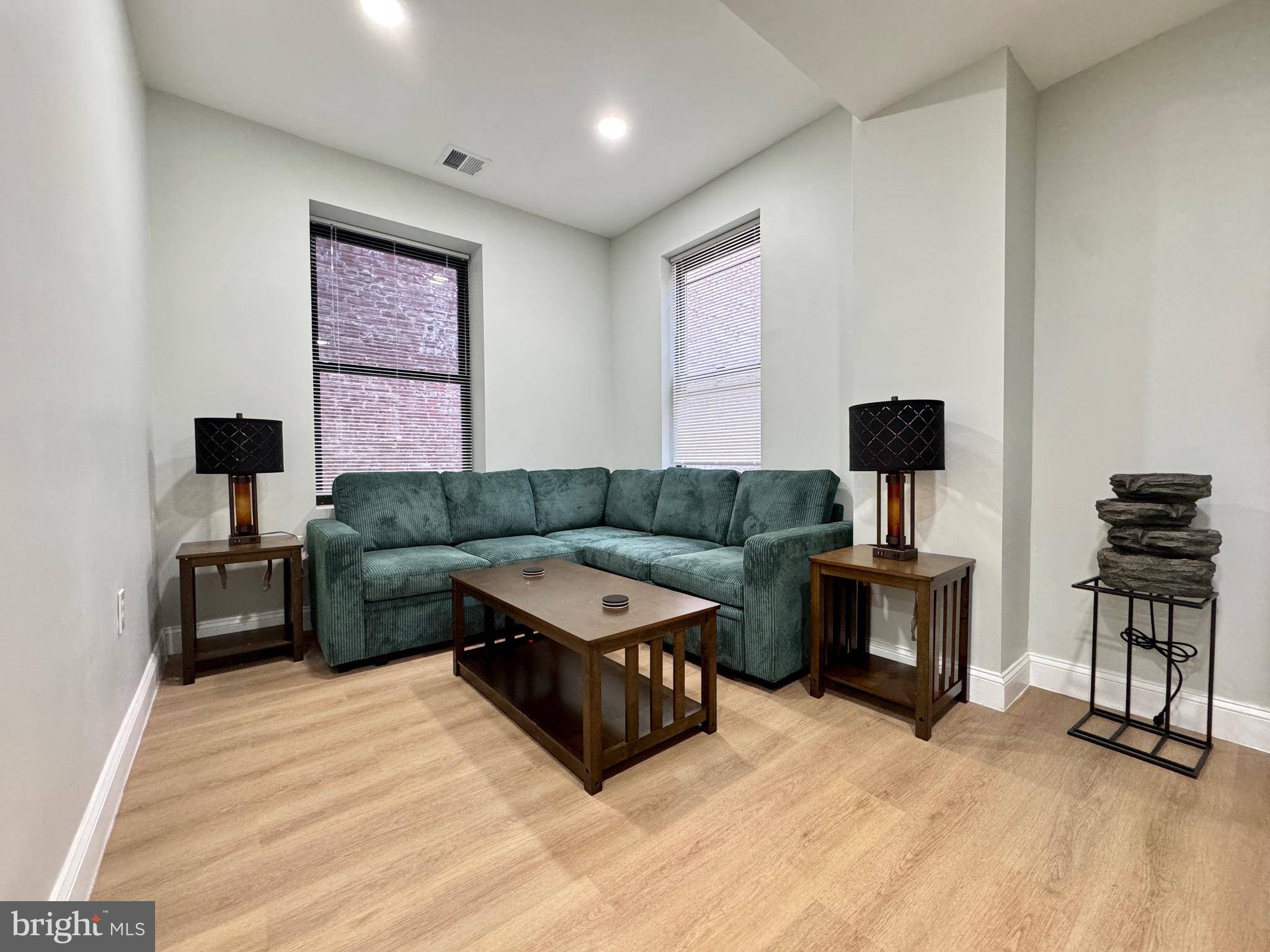 Philadelphia, PA 19107,1024 RACE ST #2B