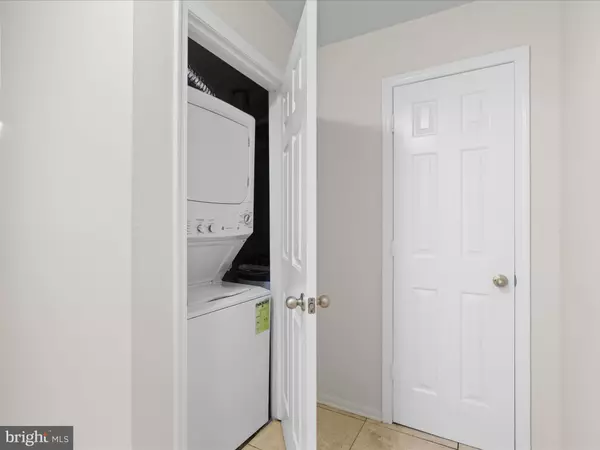 Reston, VA 20191,11713 KARBON HILL CT #710A