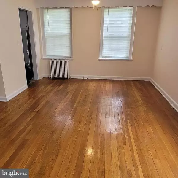 Washington, DC 20020,2713 29TH ST SE #A213