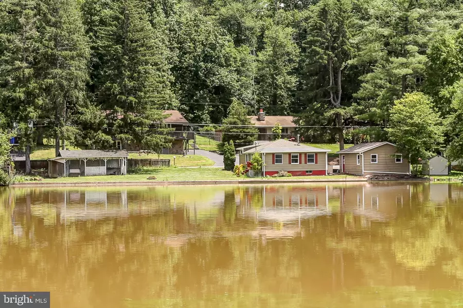 823 SILVER LAKE RD, Lewisberry, PA 17339