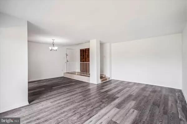 Laurel, MD 20707,15615 DORSET RD #102
