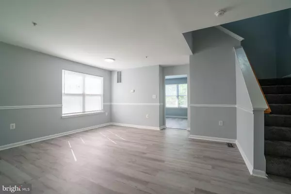 Washington, DC 20032,902 BLAKNEY LN SE