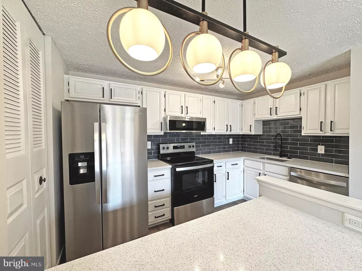 Germantown, MD 20874,12205 PEACH CREST DR #902-H