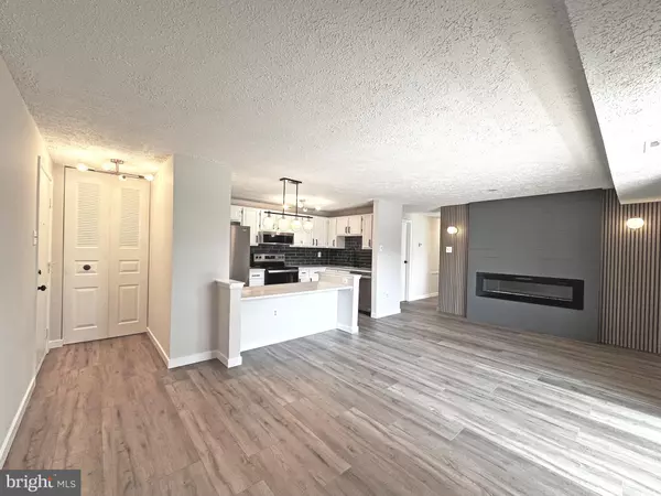 Germantown, MD 20874,12205 PEACH CREST DR #902-H