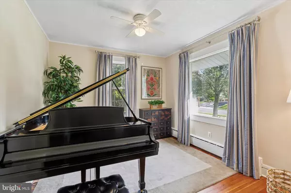 Havertown, PA 19083,1008 PENNSYLVANIA AVE