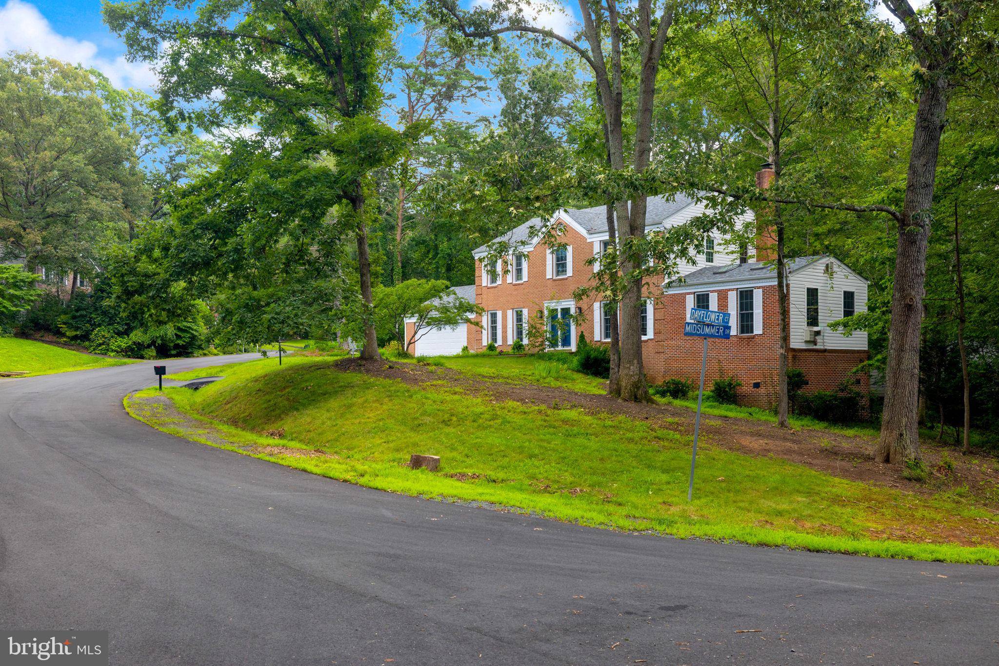 Reston, VA 20191,10809 DAYFLOWER CT