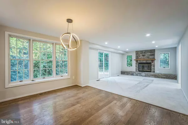 Centreville, VA 20120,13644 SHREVE ST