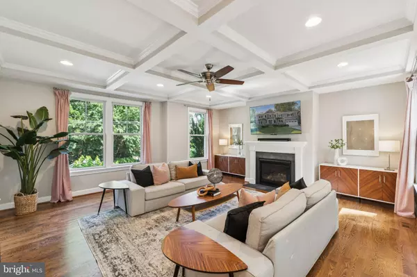 Arlington, VA 22207,2354 N QUEBEC ST