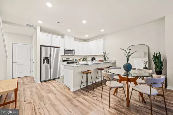 733 PLATINUM DR, Phoenixville, PA 19460