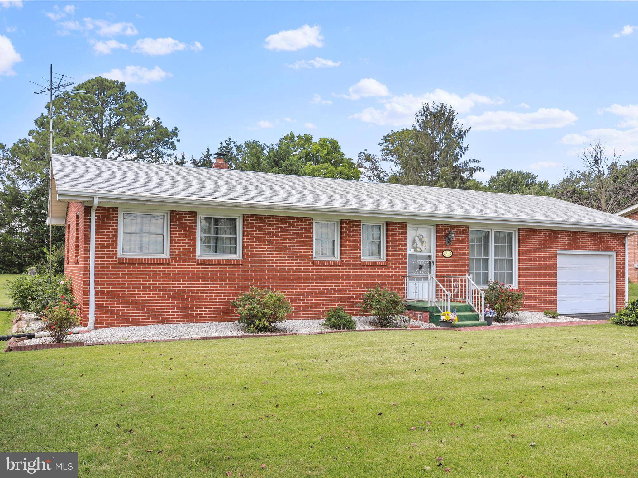 Stephens City, VA 22655,5996 VALLEY PIKE