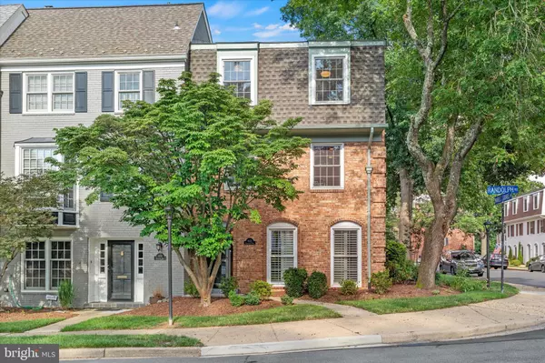 1121 RANDOLPH RD, Mclean, VA 22101