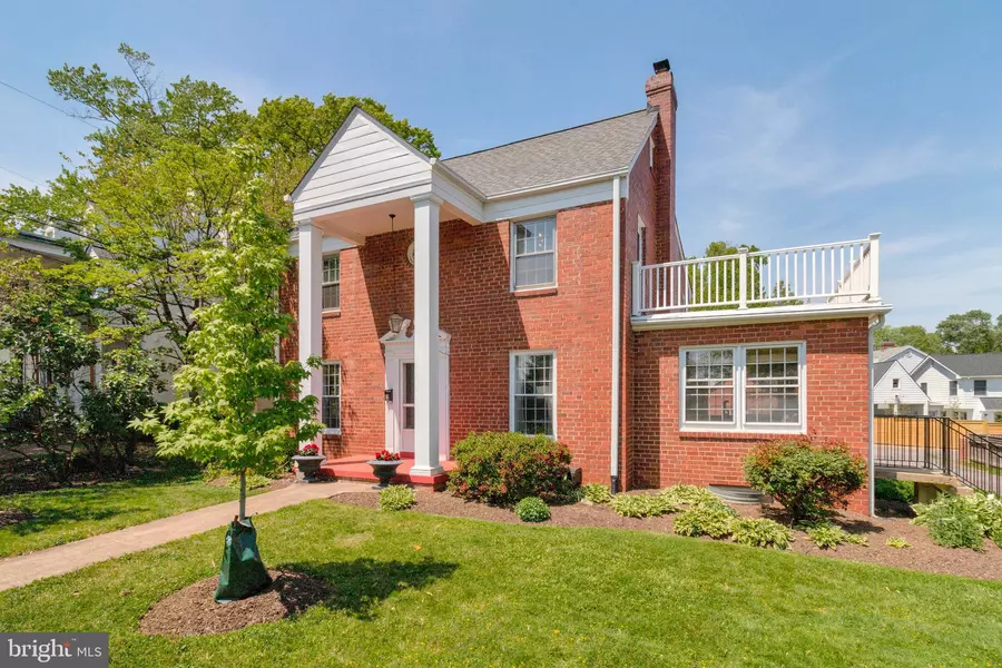 6211 LANGSTON BLVD, Arlington, VA 22205