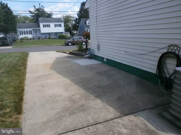 Hamilton, NJ 08610,25 MARCIA DR