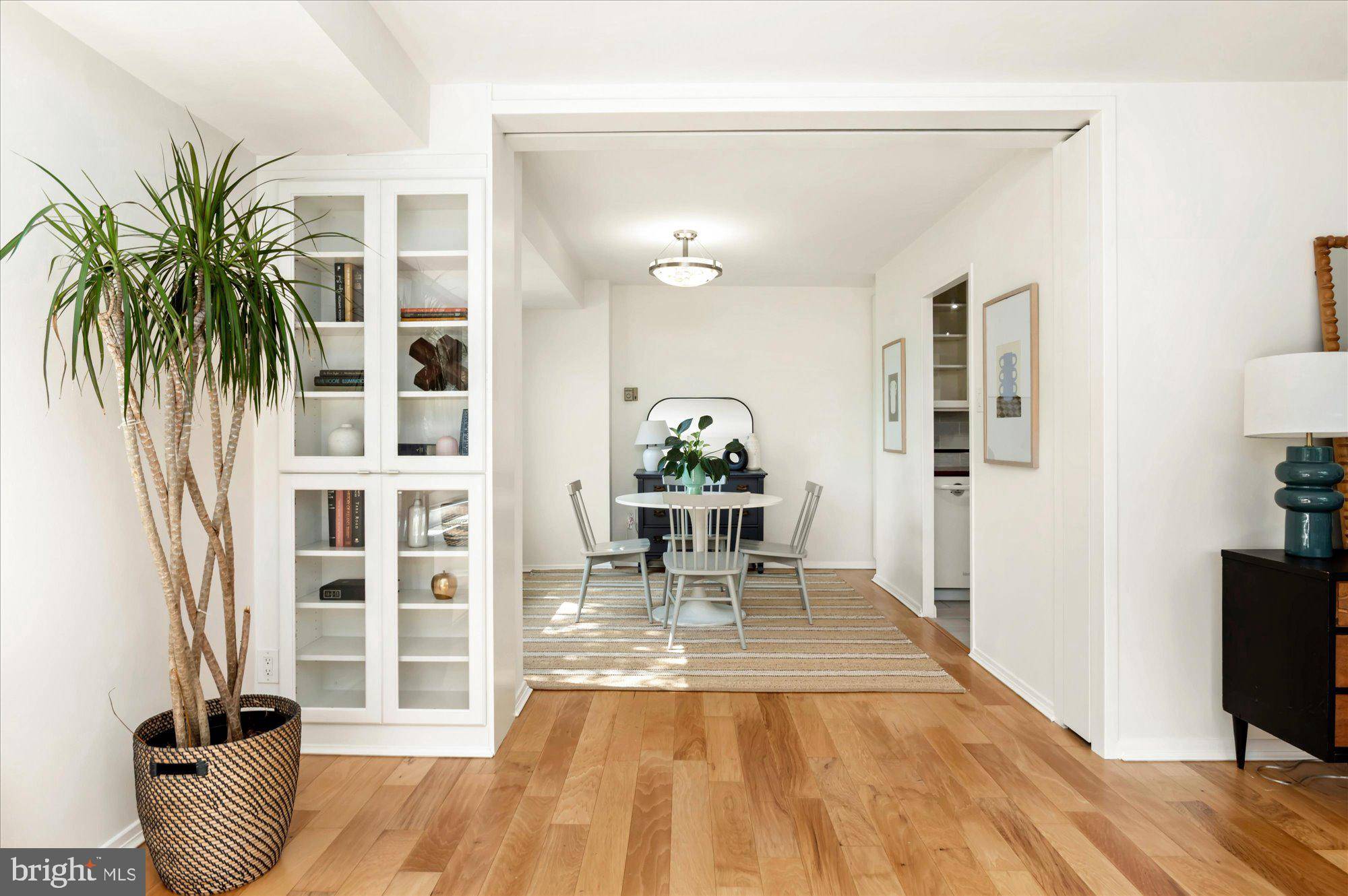 Washington, DC 20015,5410 CONNECTICUT AVE NW #302