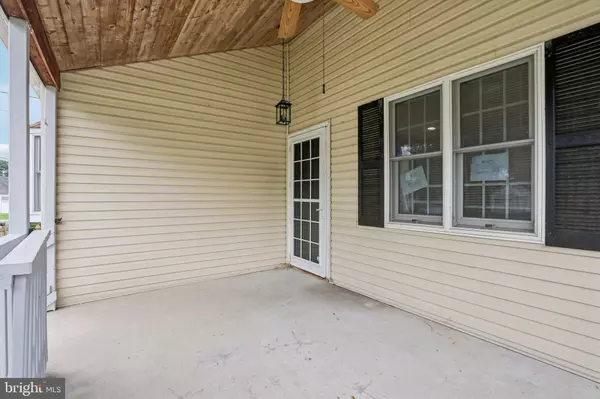 Bellmawr, NJ 08031,16 PARK DR