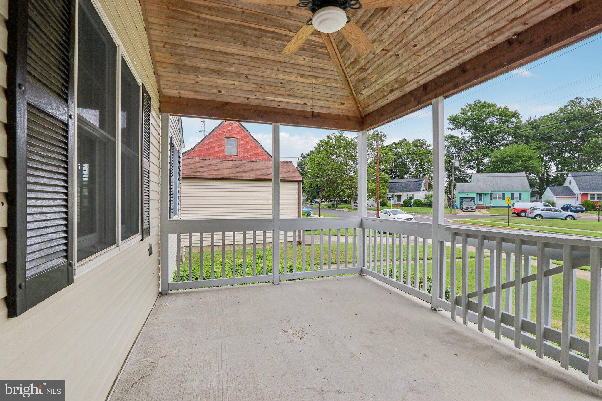 Bellmawr, NJ 08031,16 PARK DR