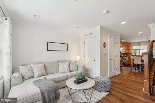 Philadelphia, PA 19148,821 MOUNTAIN ST