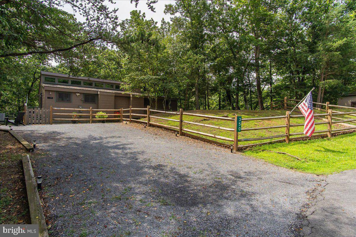 Hedgesville, WV 25427,350 PATHFINDER LN