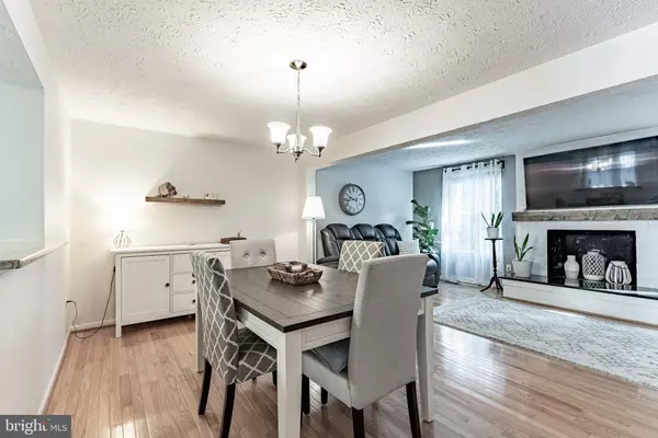 Springfield, VA 22152,9188 FOREST BREEZE CT