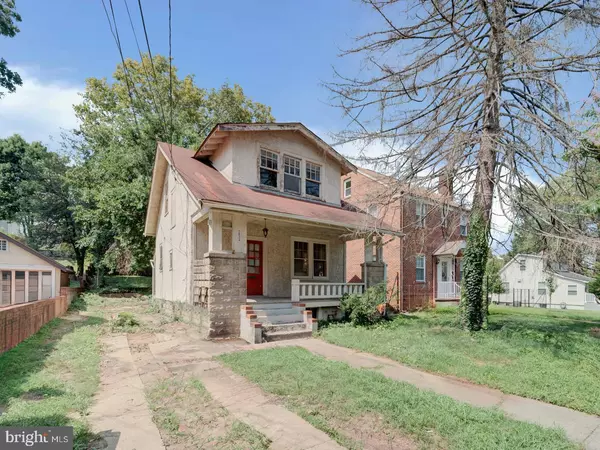 Washington, DC 20018,2824 MYRTLE AVE NE