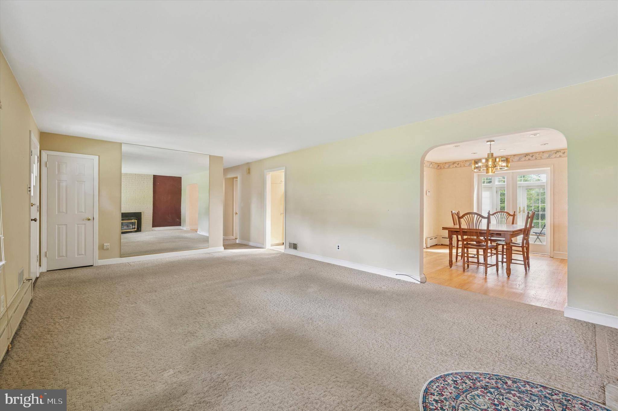 Broomall, PA 19008,1007 JAMESTOWN RD