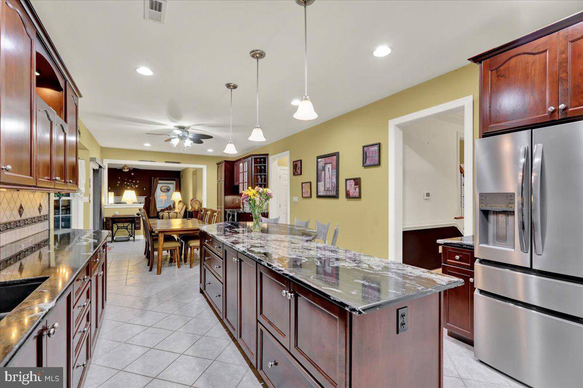 Reading, PA 19610,1680 E THISTLE DR