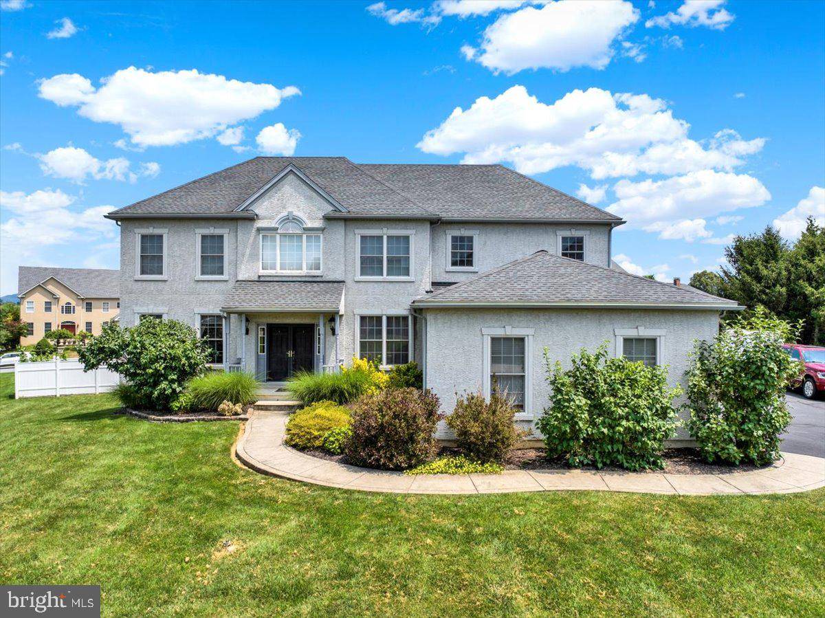 1680 E THISTLE DR, Reading, PA 19610