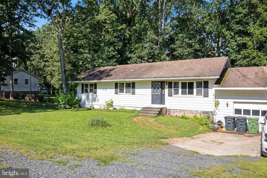 29 HILLCREST DR, Stafford, VA 22556