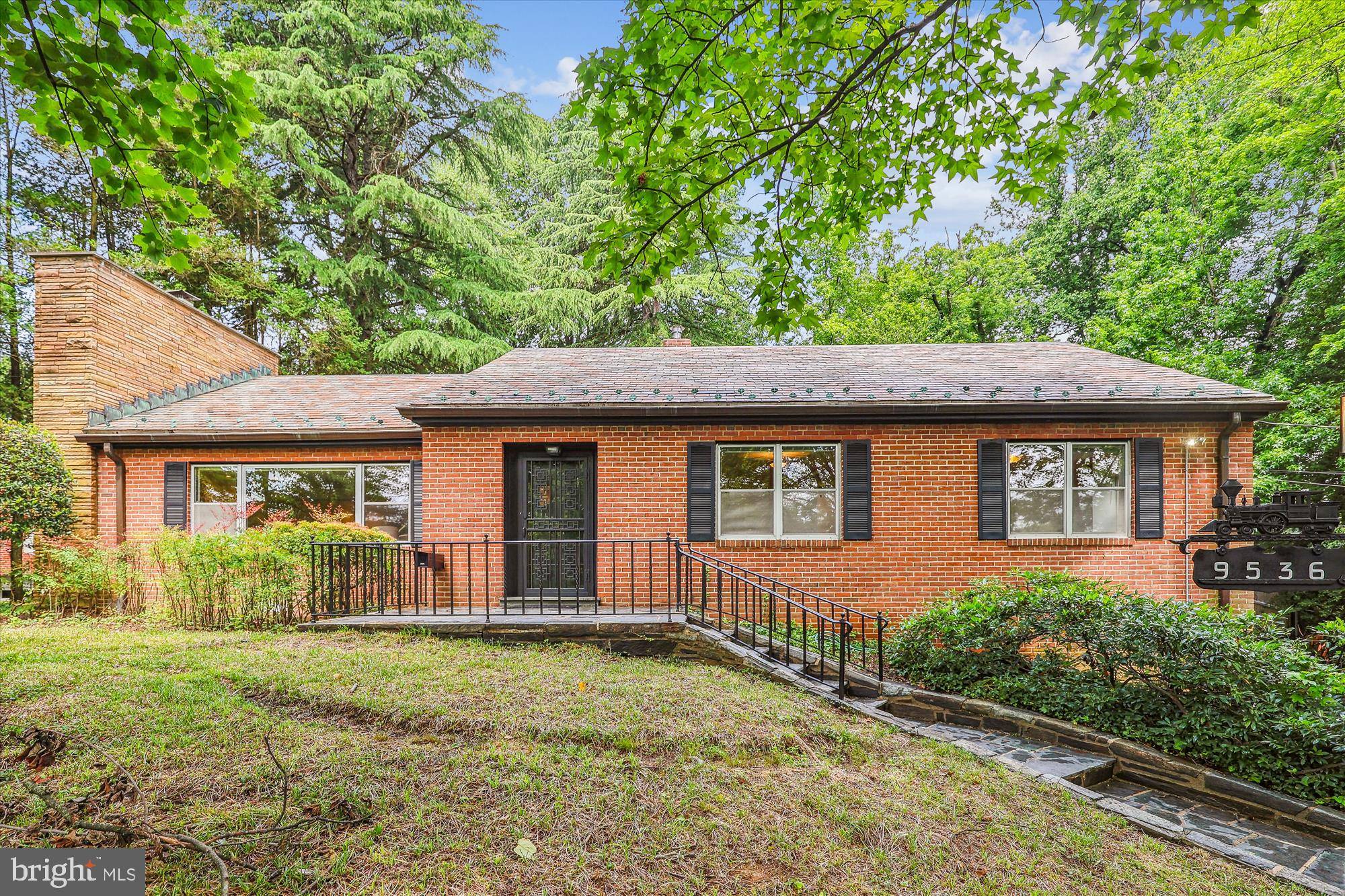 9536 E BEXHILL DR, Kensington, MD 20895