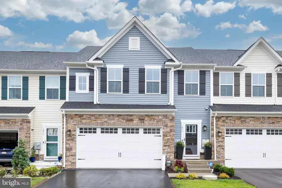 1054 MOSCARIELLO LN, Royersford, PA 19468