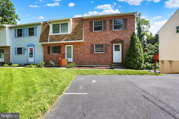 566 VALLEY RD, Enola, PA 17025