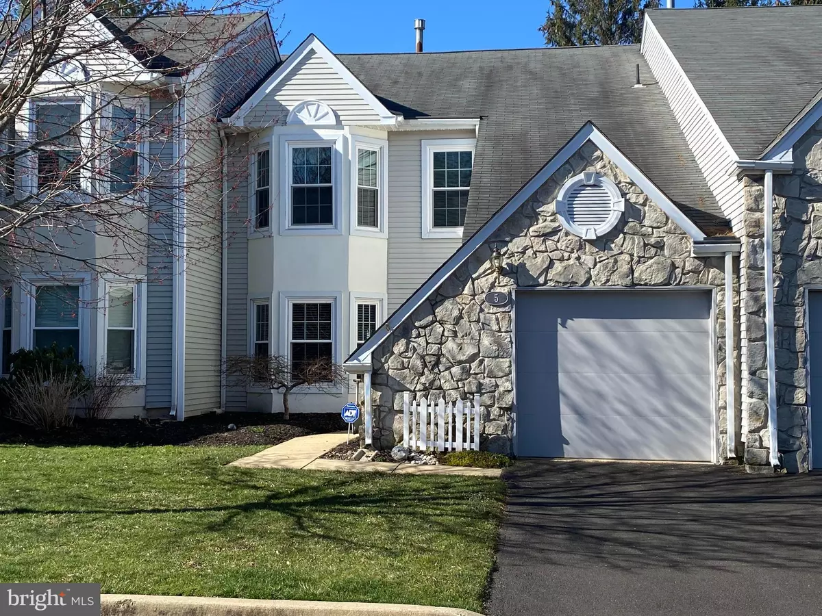 Newtown, PA 18940,5 KANON CT