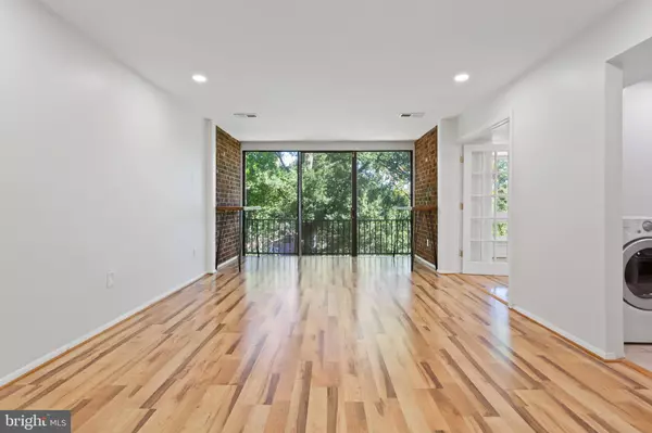 Greenbelt, MD 20770,8427 GREENBELT RD #202