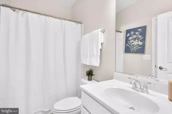 Laurel, MD 20724,3483 CORMORANT DR