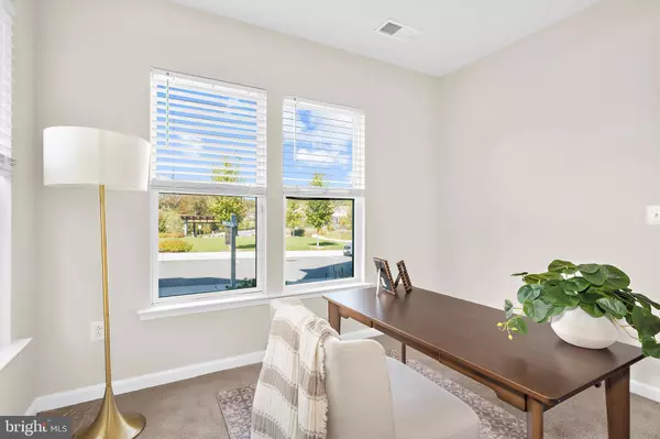 Laurel, MD 20724,3483 CORMORANT DR