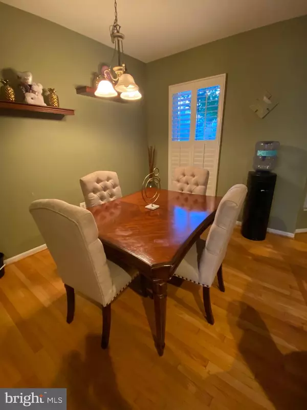Woodbridge, VA 22192,12904 LEATHERWOOD LN
