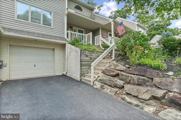 Downingtown, PA 19335,70 YELLOWWOOD DR