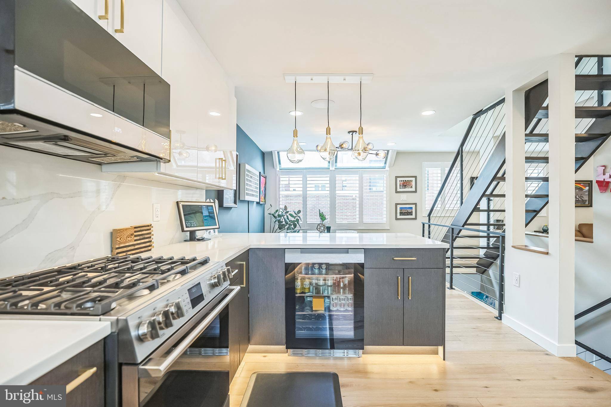 Philadelphia, PA 19147,708 ADDISON ST
