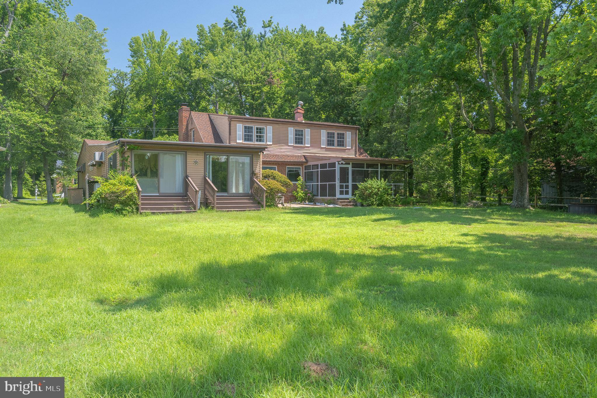 Edgewater, MD 21037,3932 W SHORE DR