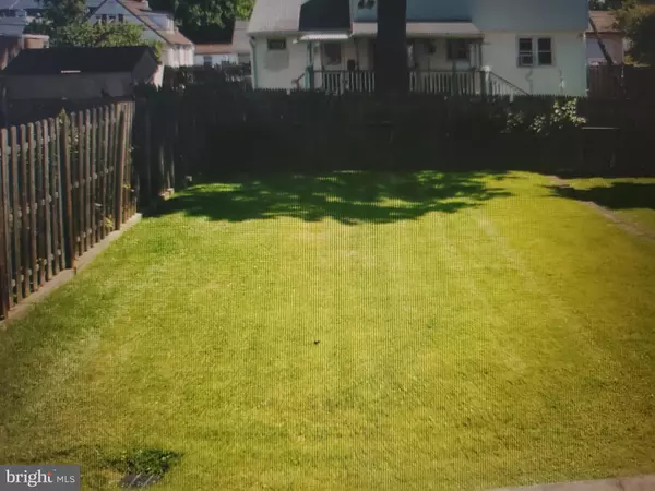 Feasterville Trevose, PA 19053,4919 HAZEL AVE #2