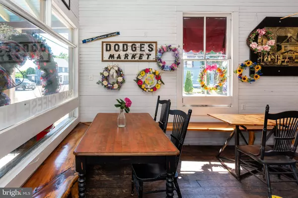 Elmer, NJ 08318,55 CHESTNUT ST